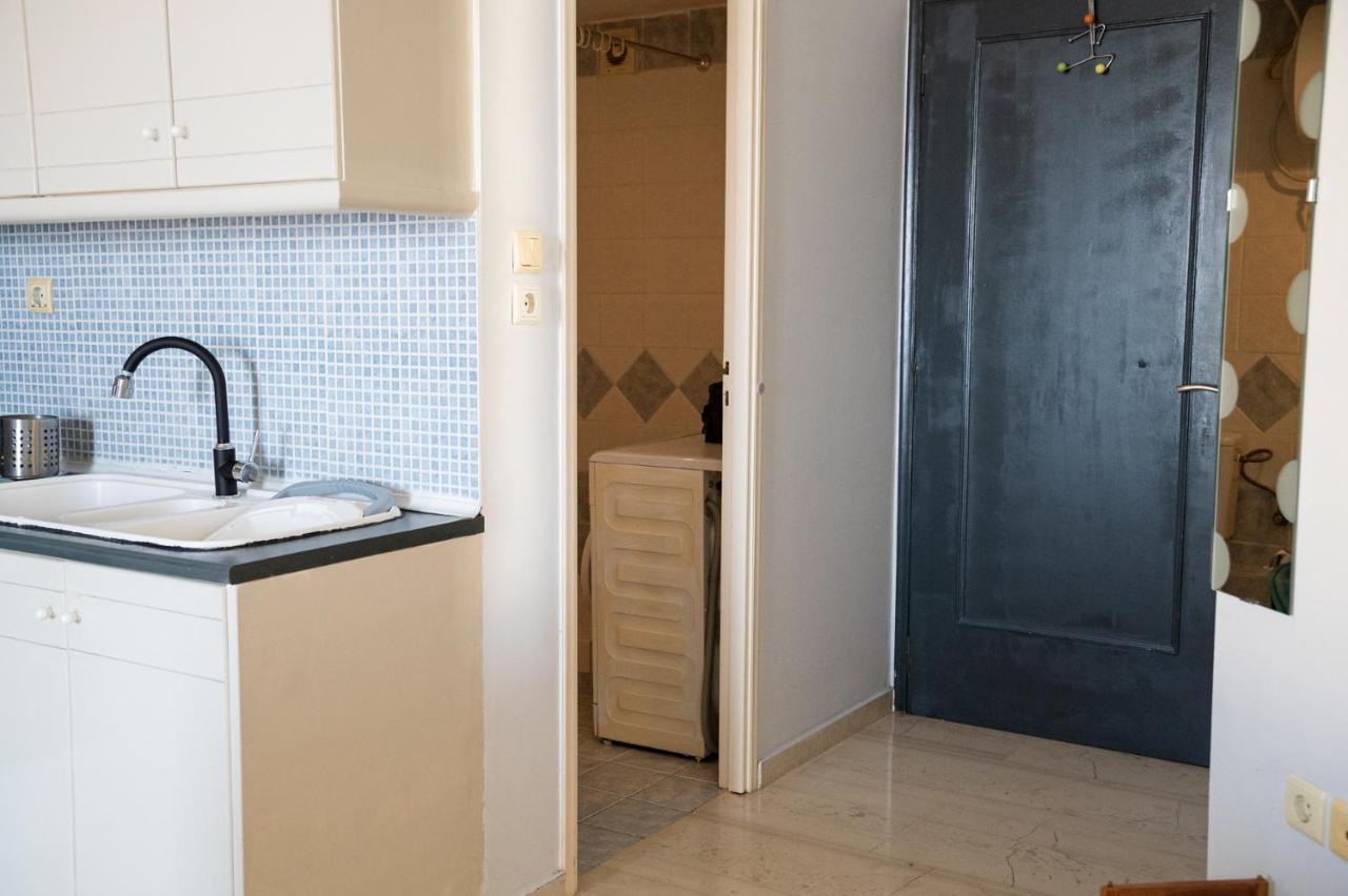 Eftihia Apartments By The Sea Rethymno Exteriör bild